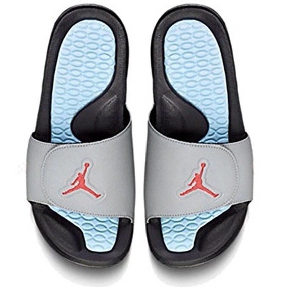 Nike Men's Jordan Hydro V Retro BG Slides 555511-028 Size 5Y Black Infrared RF - Picture 2 of 3